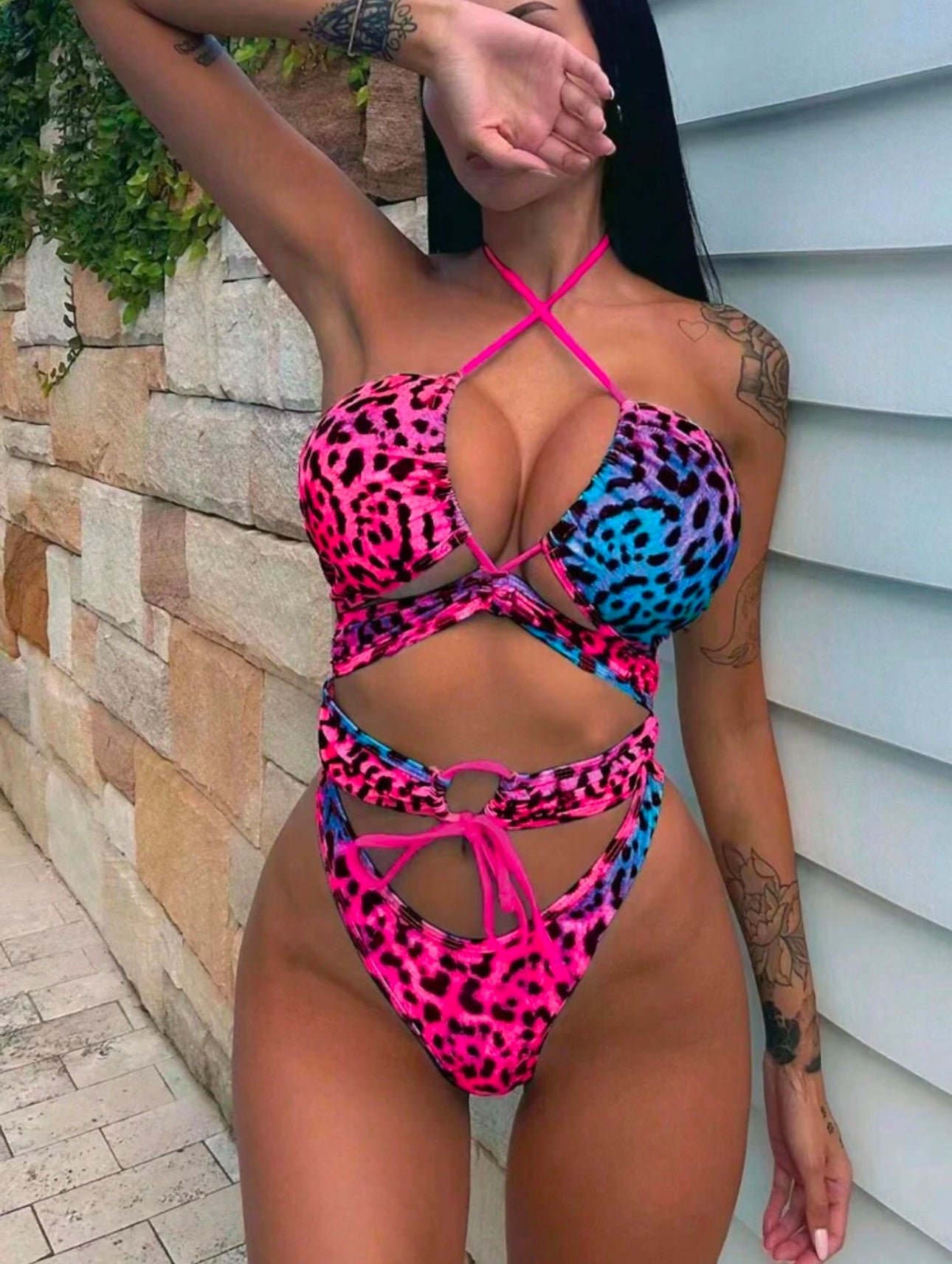 UNE PIECÉ IMPRIMÉ LÉOPARD ROSE