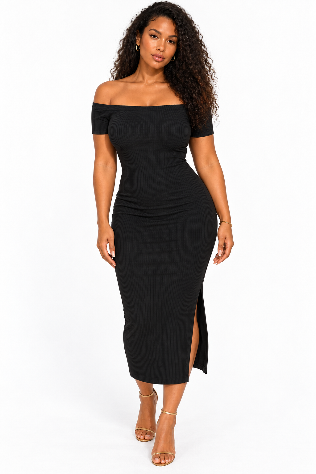 Robe côtelée épaules dénudées noir sur mannequin, fond blanc