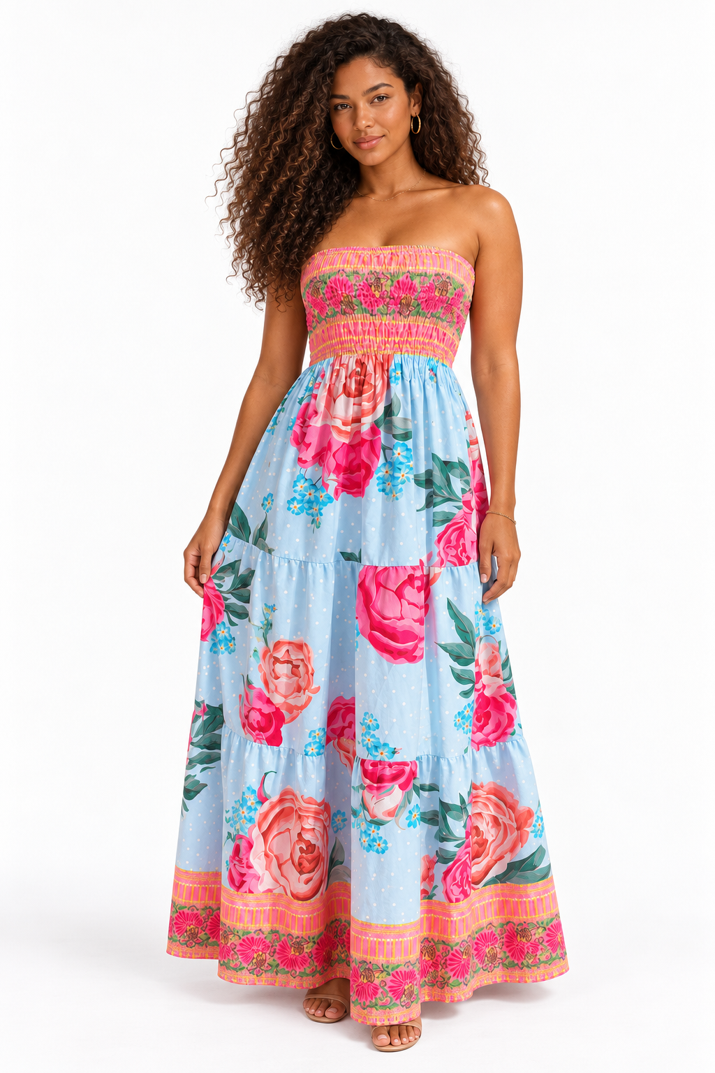 Robe longue fleurie à bustier smocké et volants — Bleu et rouge — studio fond blanc